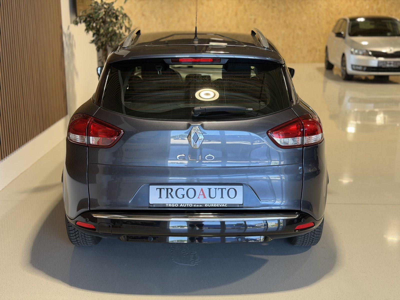 Renault Clio dCi 90 LIMITED *PDC - TEMPOMAT - 12 MJ JAMSTVO*, fotografija 6