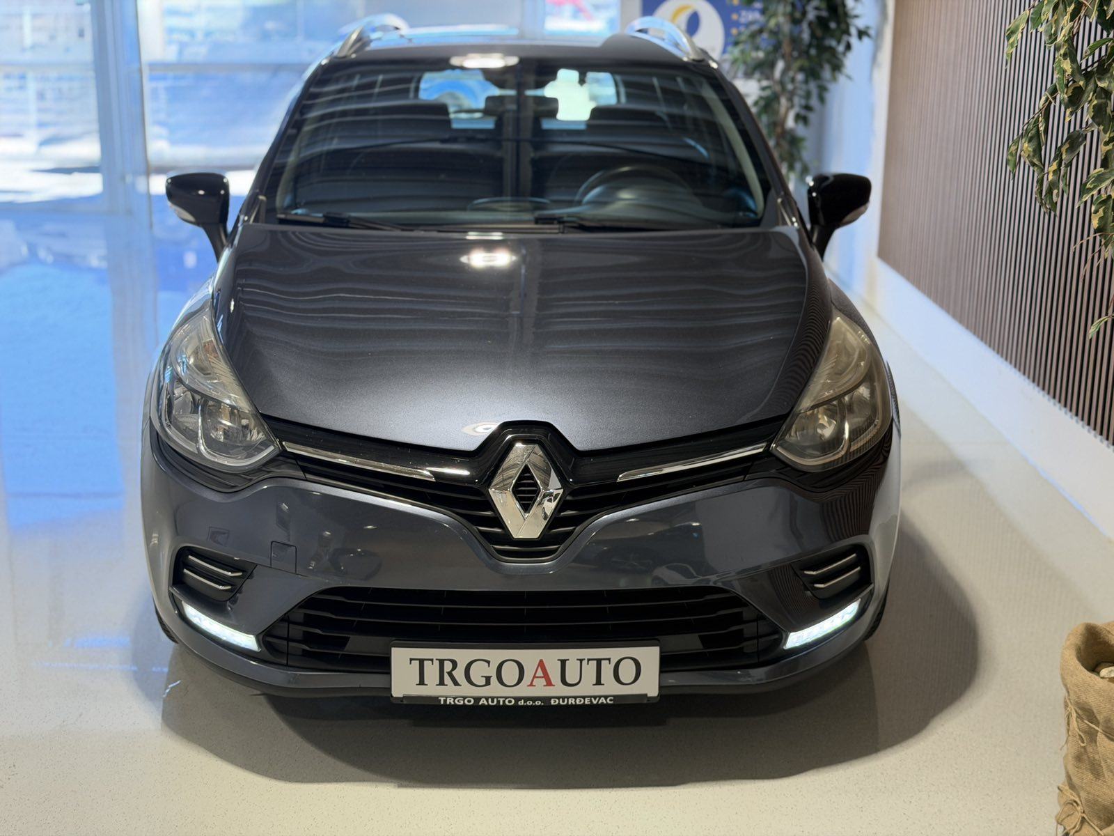 Renault Clio dCi 90 LIMITED *PDC - TEMPOMAT - 12 MJ JAMSTVO*, fotografija 2