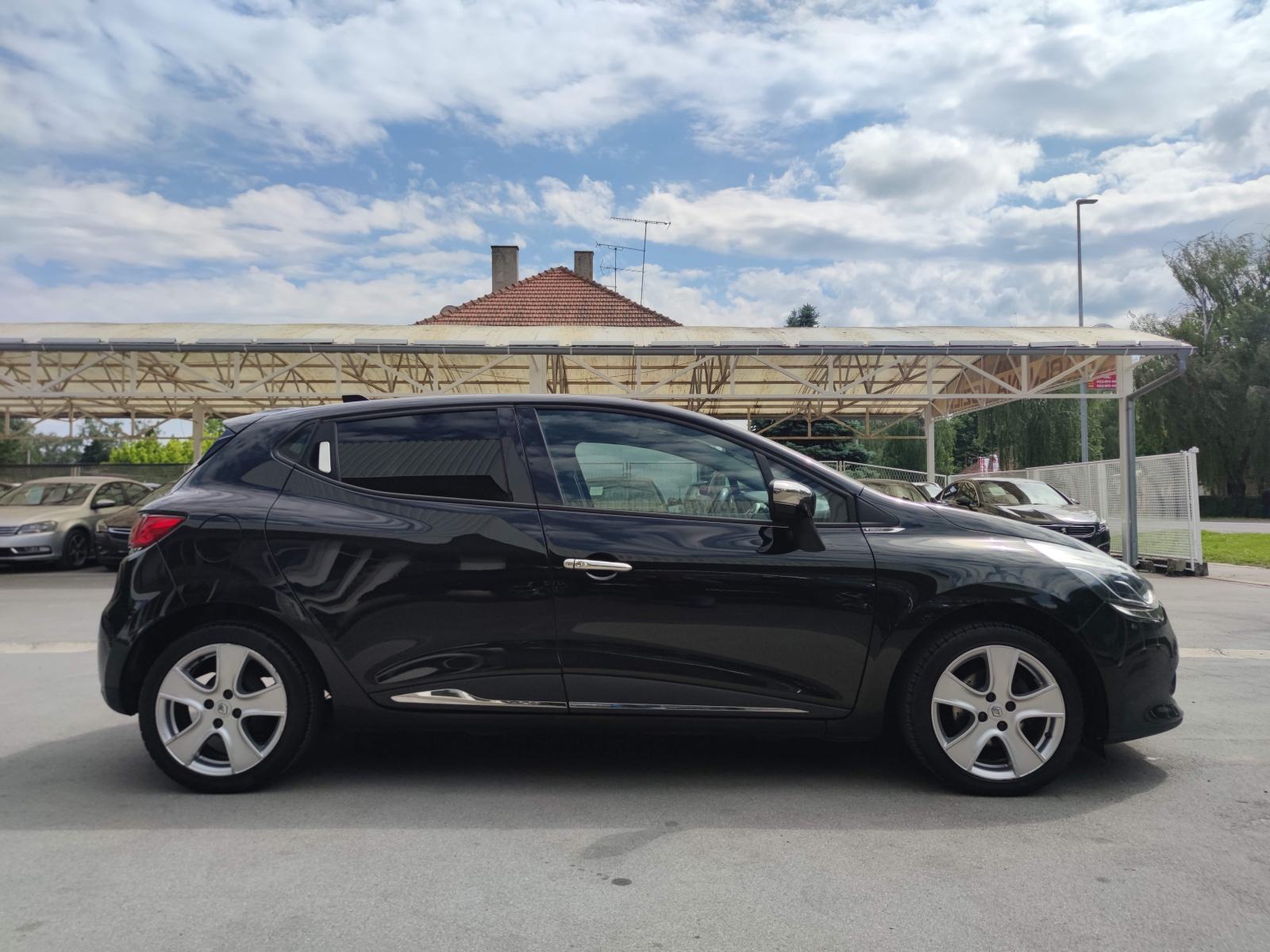 Renault Clio dCi 90 NAVI TEMPOMAT BLUETOOTH MEDIA EKRAN ECO LED KROM, fotografija 15