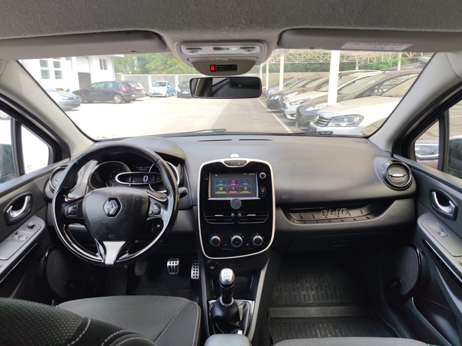 Renault Clio dCi 90 NAVI TEMPOMAT BLUETOOTH MEDIA EKRAN ECO LED KROM, fotografija 17