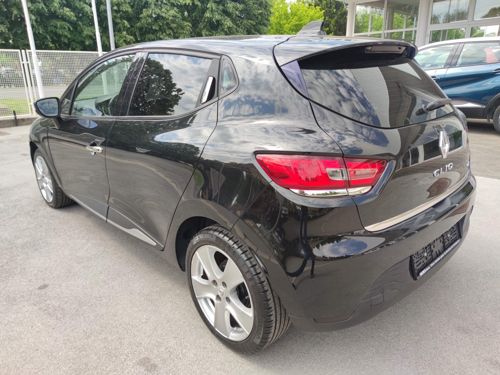 Renault Clio dCi 90 NAVI TEMPOMAT BLUETOOTH MEDIA EKRAN ECO LED KROM, fotografija 11