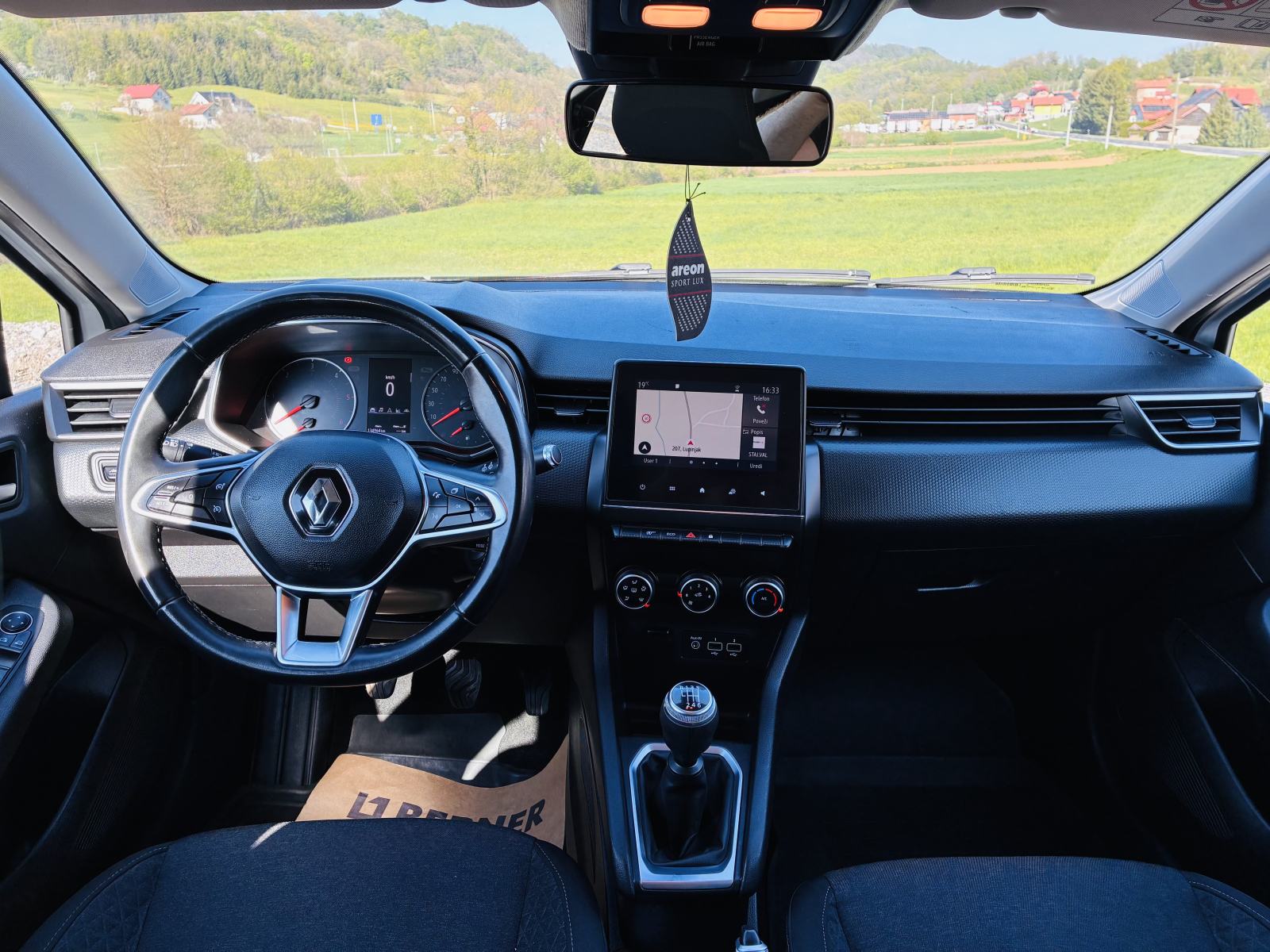 Renault Clio V - 2020 godina - Dizel - Novi model, fotografija 8