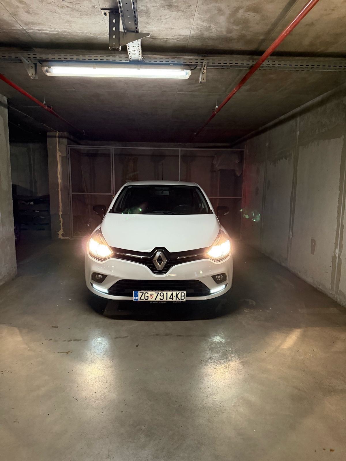 Renault Clio dCi (reg.01/27), fotografija 8