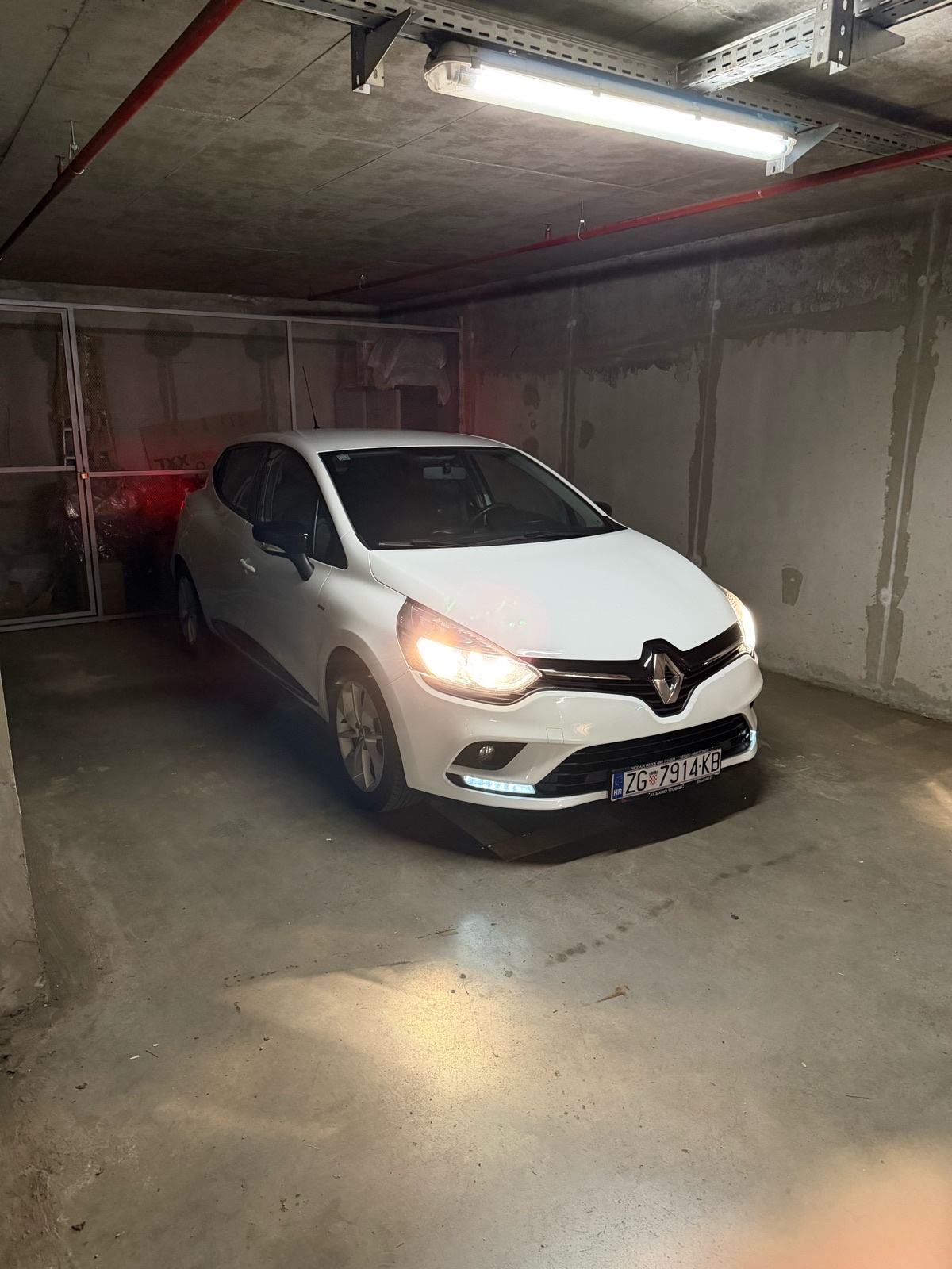Renault Clio dCi (reg.01/27), fotografija 9