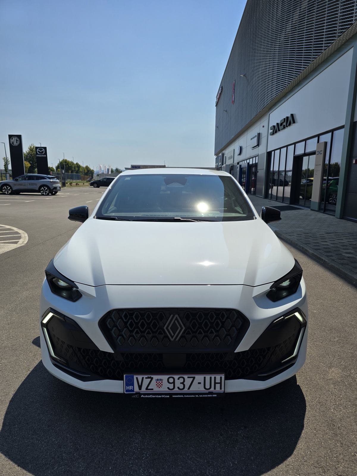 Renault Clio E-Tech automatik, fotografija 3