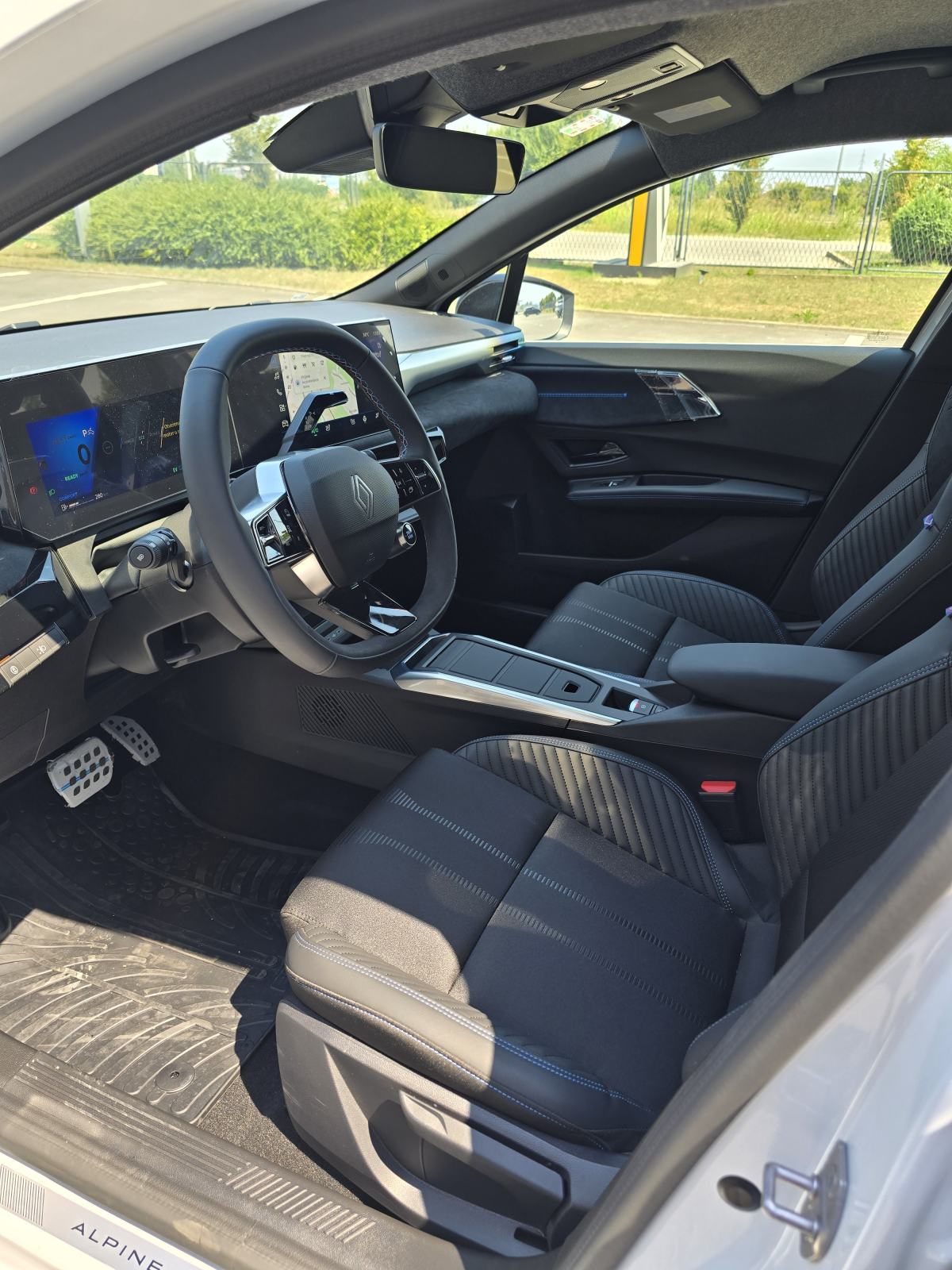 Renault Clio E-Tech automatik, fotografija 8