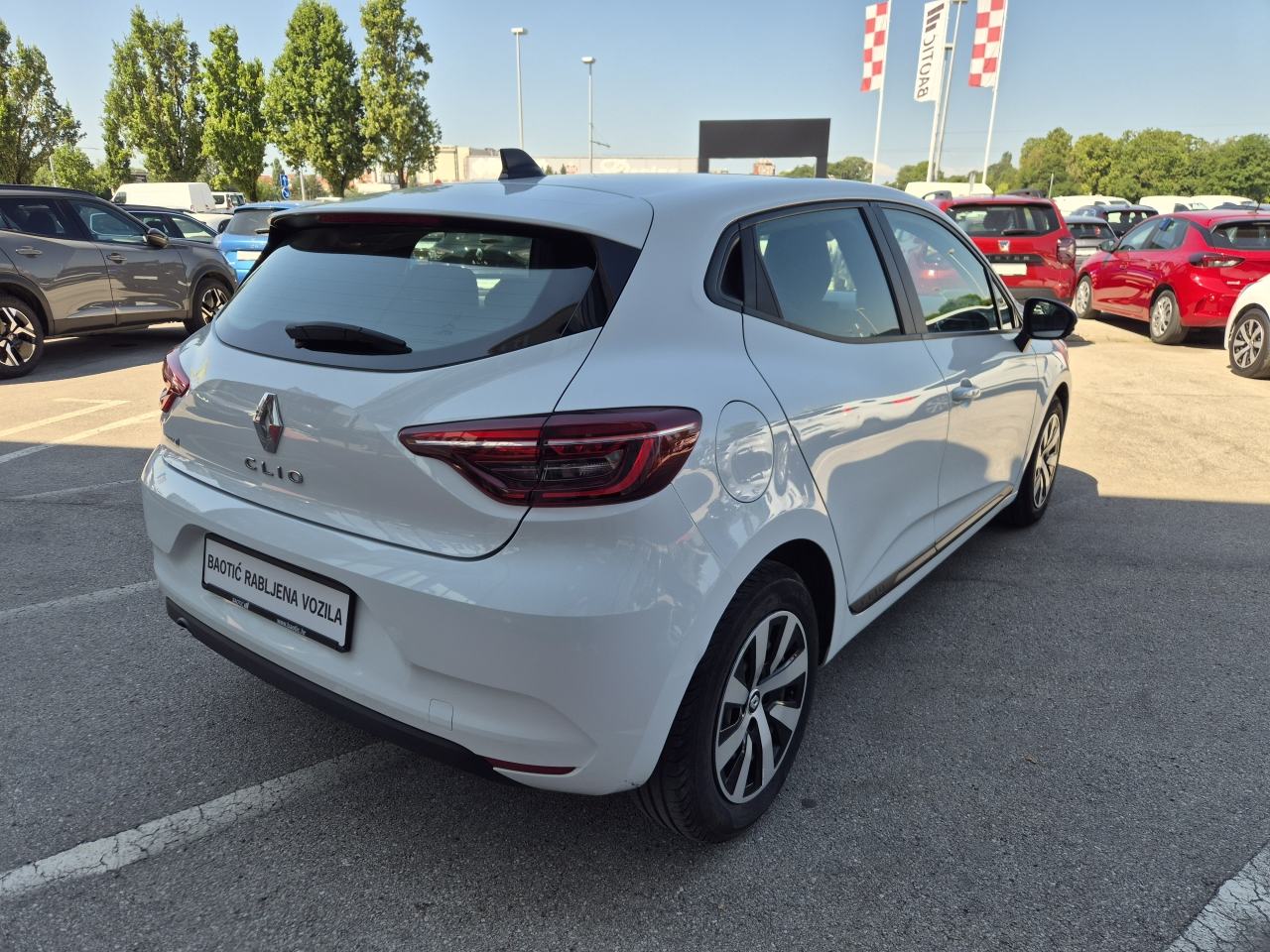 Renault Clio Equilibre Blue dCi 100, fotografija 6
