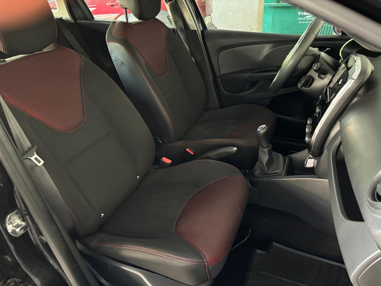 Renault Clio Grandtour 0.9 TCe NAVI, KLIMA, TEMPOMAT, REG: 05/2027, fotografija 13