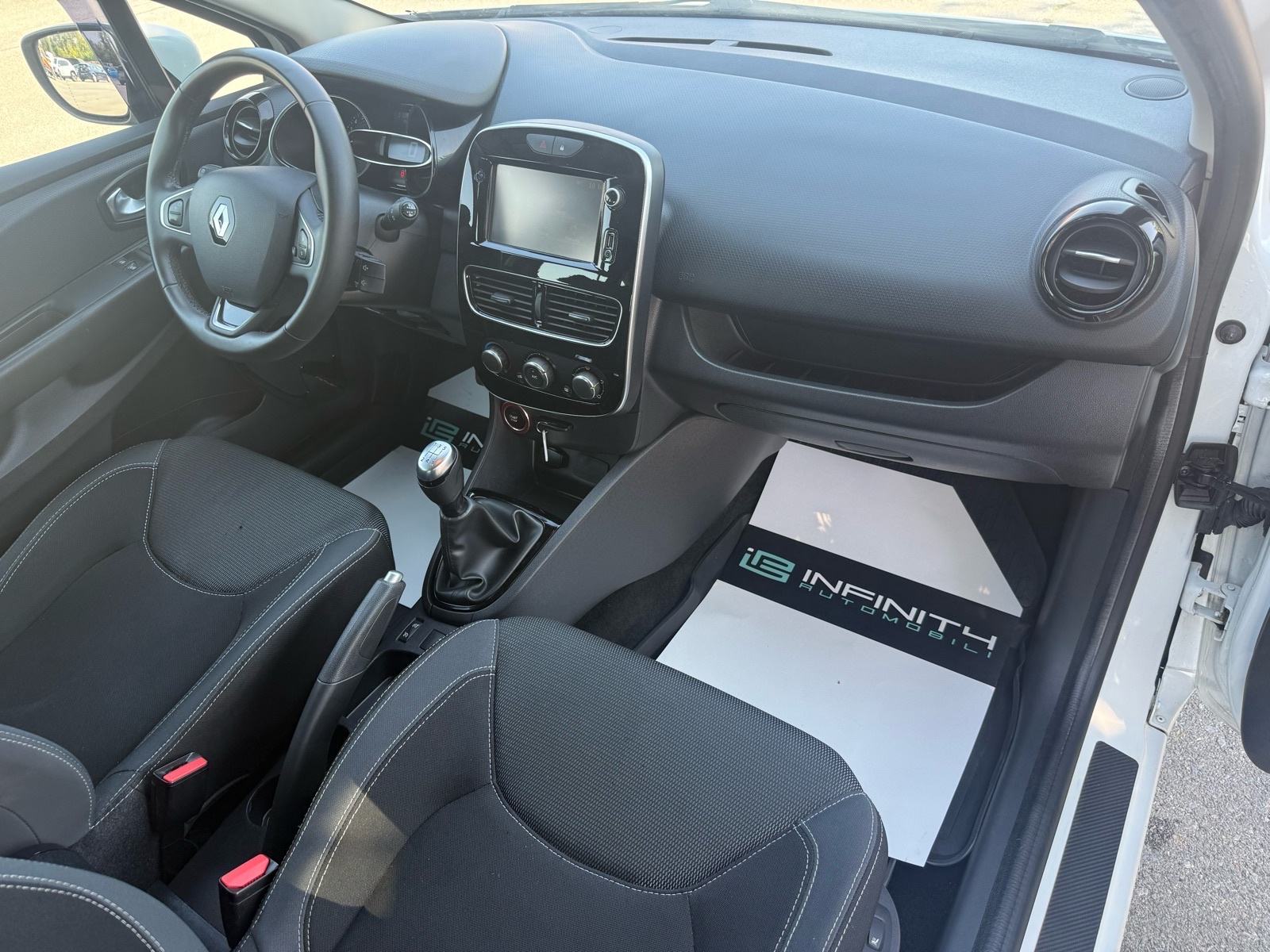 Renault Clio Grandtour 0.9TCe LEASING BEZ UČEŠĆA, MULTIMED, KLIMA, 1VL, fotografija 17