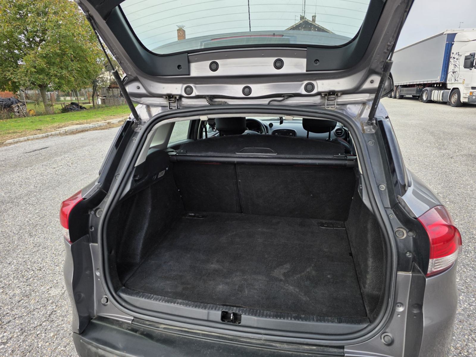 Renault Clio GrandTour 1.5 dCi 75 (plaćanje do 36 rata), fotografija 9