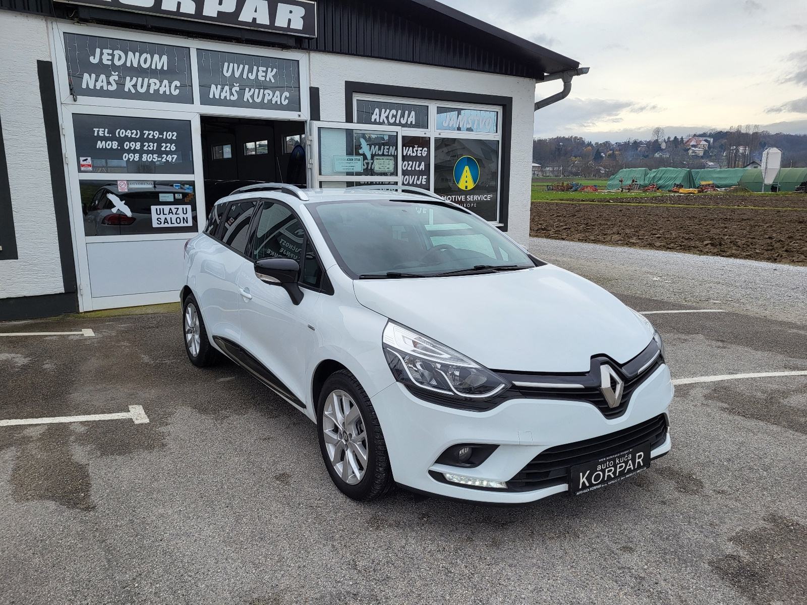 Renault Clio GRANDTOUR 1.5 dCi LIMITED,VELIKI SERVIS,MOG.BRZOG KREDITA, fotografija 3