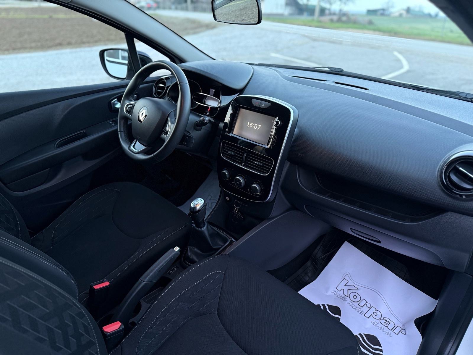 Renault Clio GRANDTOUR 1.5 dCi LIMITED,VELIKI SERVIS,MOG.BRZOG KREDITA, fotografija 13