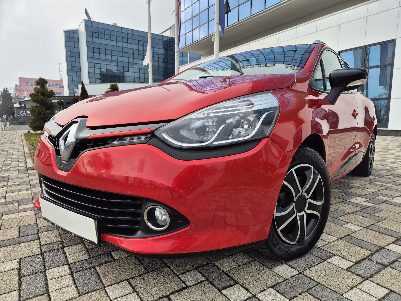 Renault Clio Grandtour TCE **LIMITED**DIG.KLIMA**NAVI**REG 1 GOD**, fotografija 3