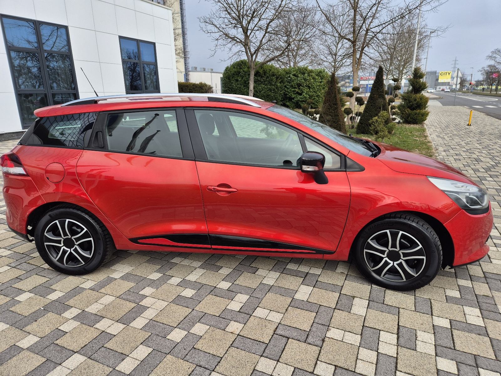 Renault Clio Grandtour TCE **LIMITED**DIG.KLIMA**NAVI**REG 1 GOD**, fotografija 12