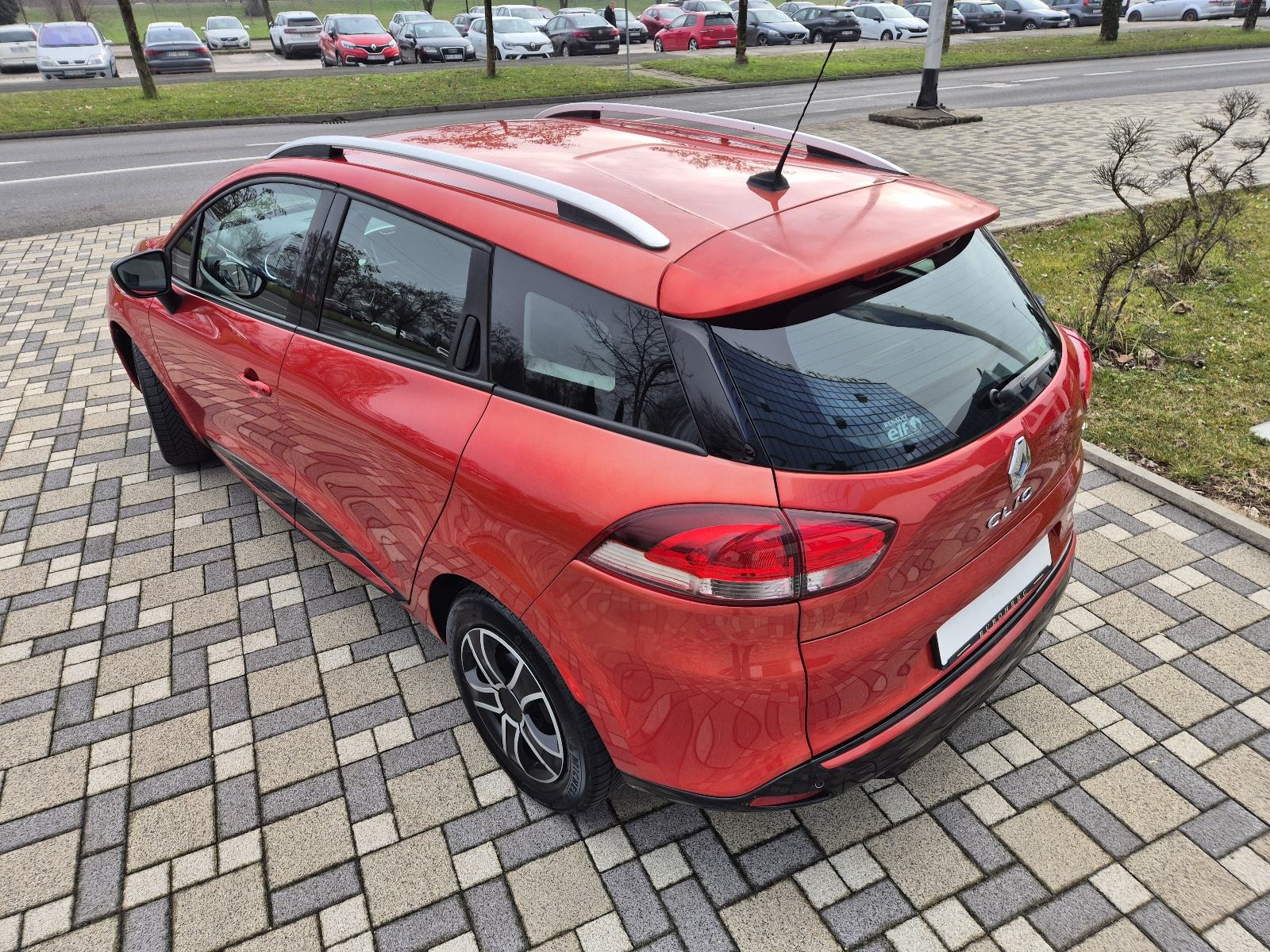 Renault Clio Grandtour TCE **LIMITED**DIG.KLIMA**NAVI**REG 1 GOD**, fotografija 5