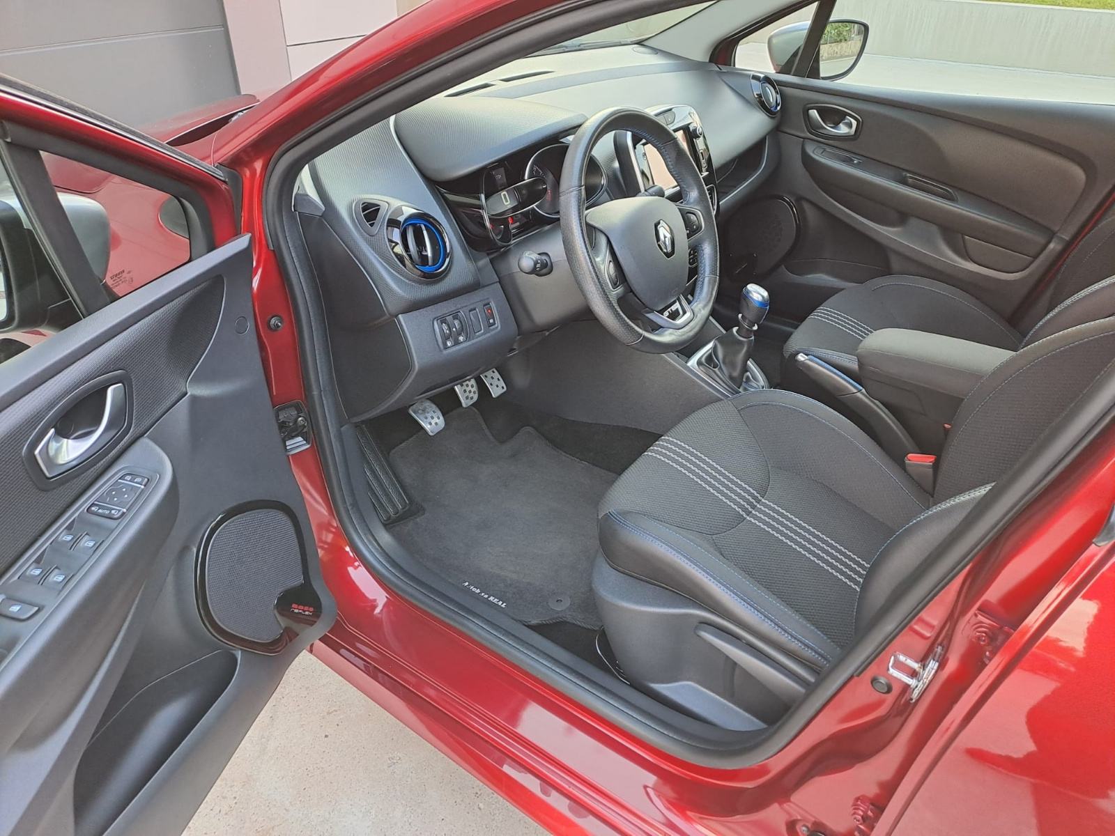 Renault Clio GT-Line 1.5dci 110ks, 1vl., 3/2018g., reg. 5/27g. Serv., fotografija 13