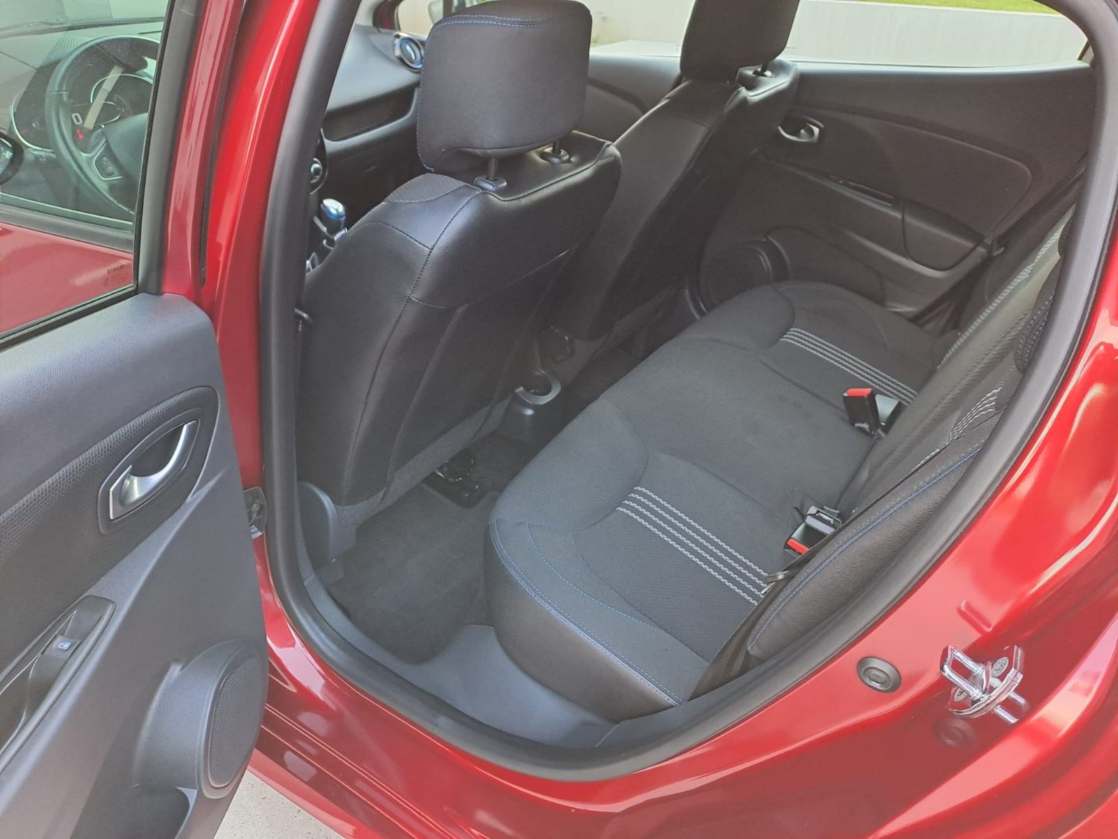 Renault Clio GT-Line 1.5dci 110ks, 1vl., 3/2018g., reg. 5/27g. Serv., fotografija 15