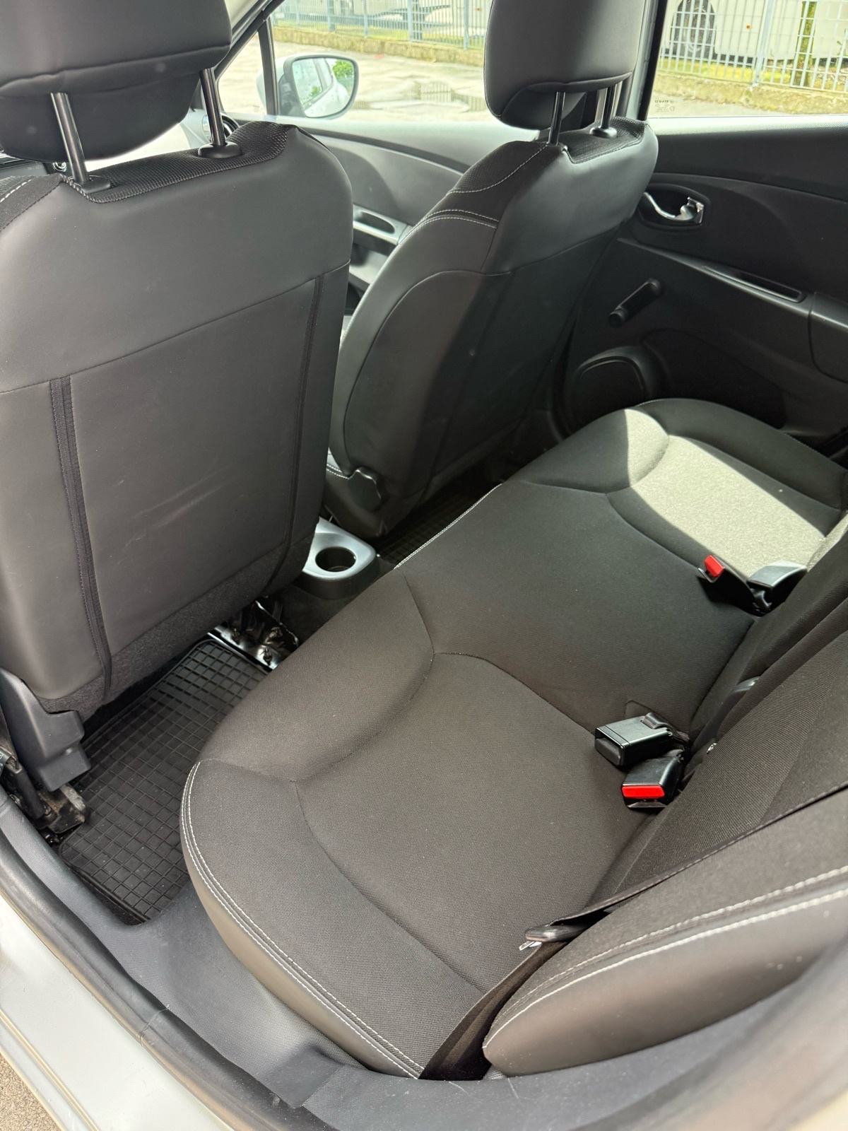 Renault Clio IV 1.5 dCi 90 *veliki servis*66kw*, fotografija 14