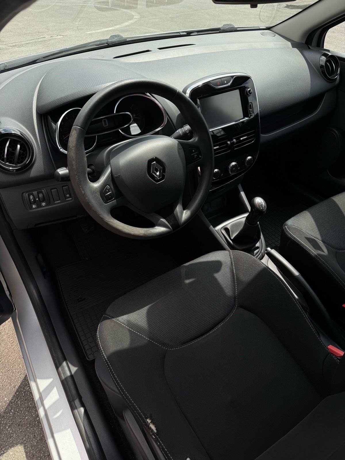 Renault Clio IV 1.5 dCi 90 *veliki servis*66kw*, fotografija 8