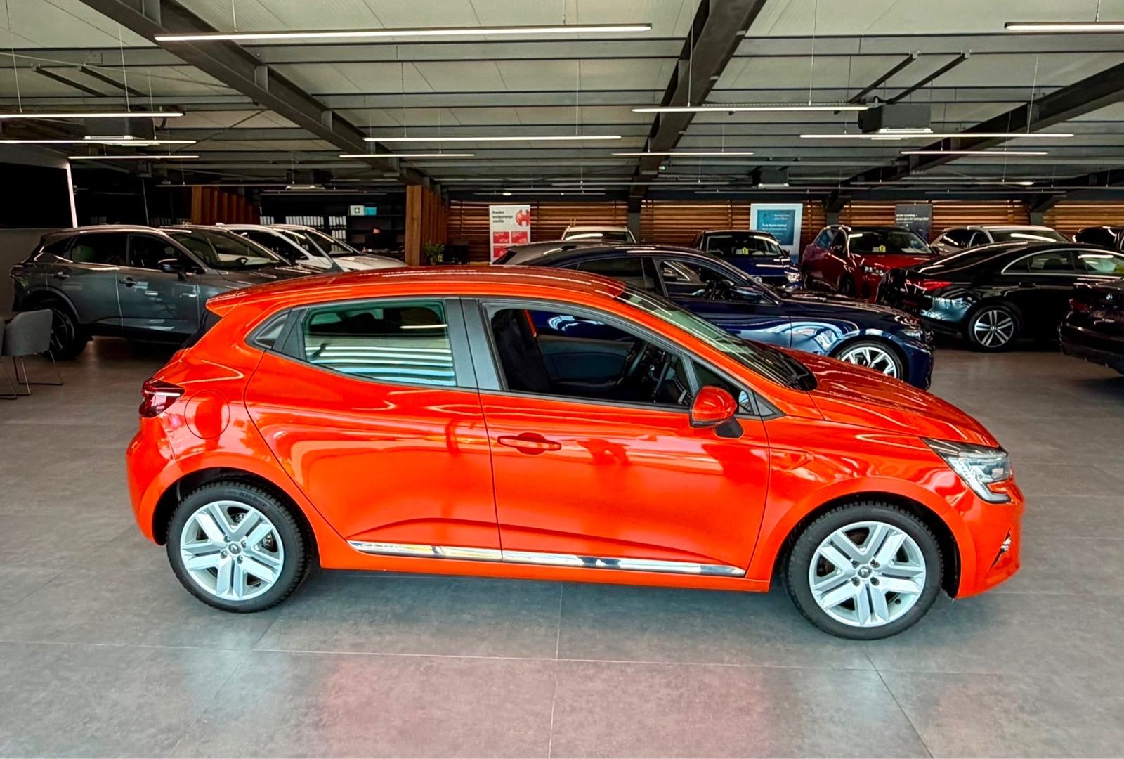 Renault Clio 1.0 SCe NAVI • KLIMA • REGISTRIRAN • TEMPOMAT • LEASING, fotografija 7