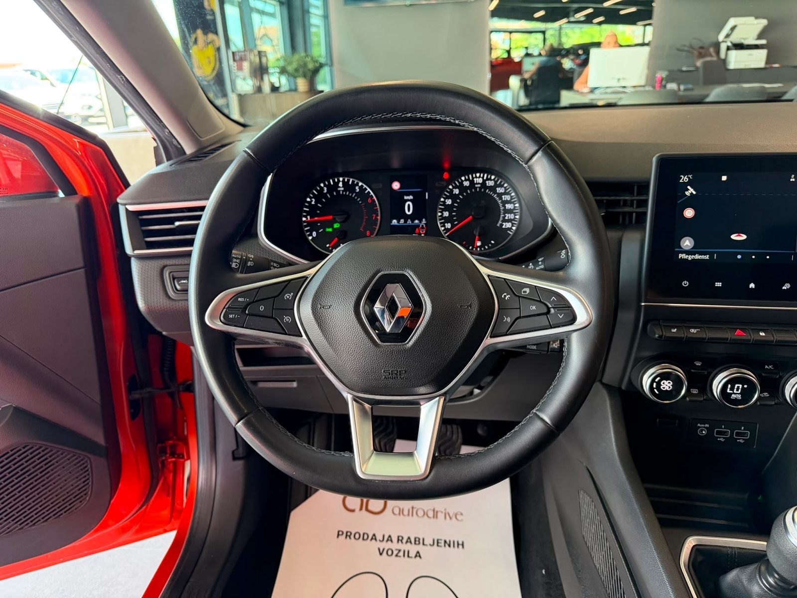 Renault Clio 1.0 SCe NAVI • KLIMA • REGISTRIRAN • TEMPOMAT • LEASING, fotografija 16