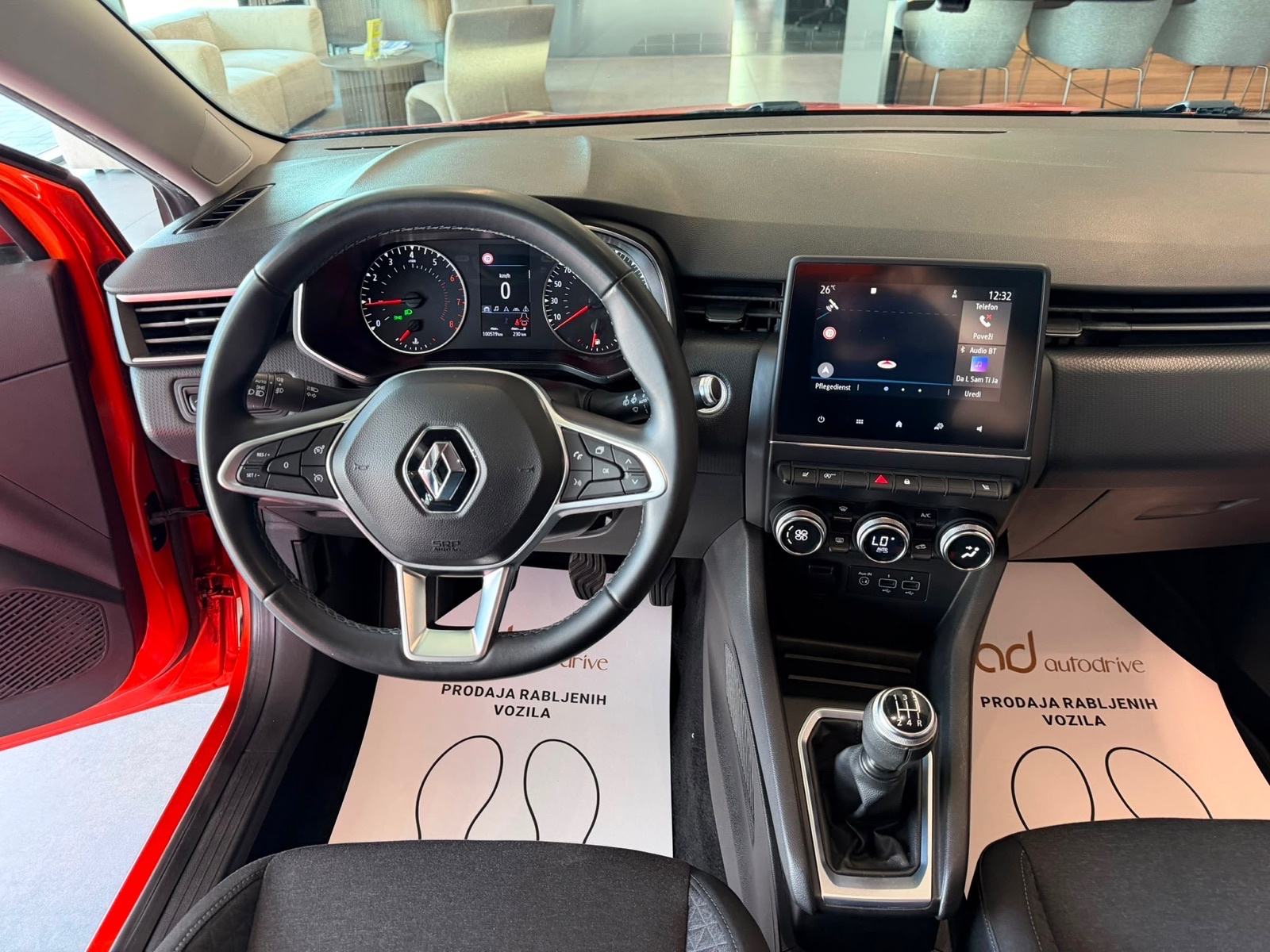 Renault Clio 1.0 SCe NAVI • KLIMA • REGISTRIRAN • TEMPOMAT • LEASING, fotografija 15