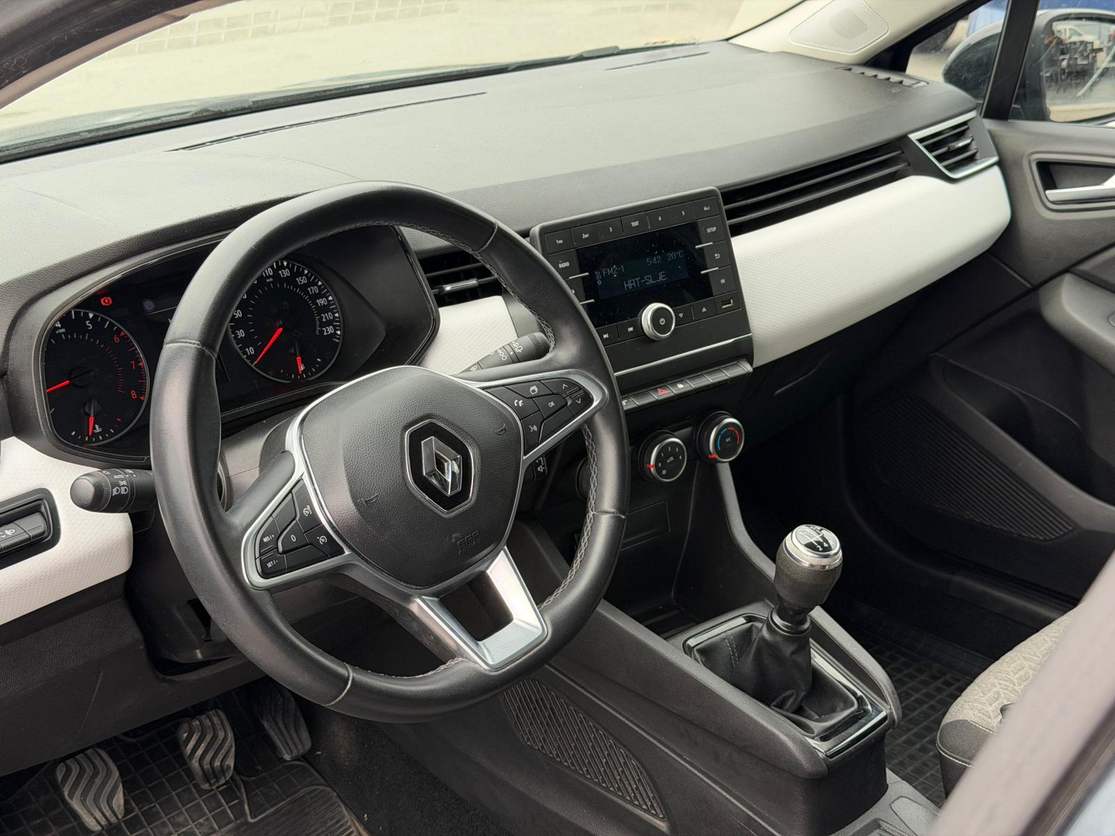 Renault Clio 2022 GOD. TKM HR VOZILO SERVISNA LIMITED OPREMA U PDV-u, fotografija 17