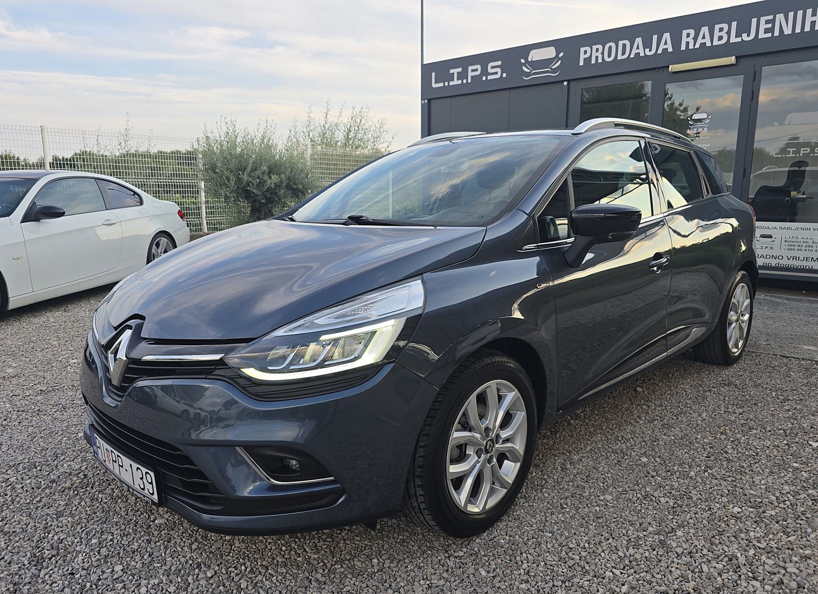 Renault Clio Sporter 1,5 dCi MOSCHINO LIMITED 1. Vlasnik servisna TOP!, fotografija 1