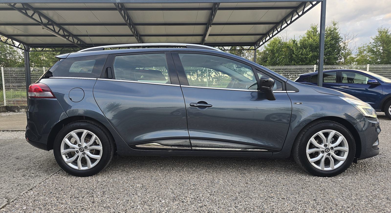 Renault Clio Sporter 1,5 dCi MOSCHINO LIMITED 1. Vlasnik servisna TOP!, fotografija 7