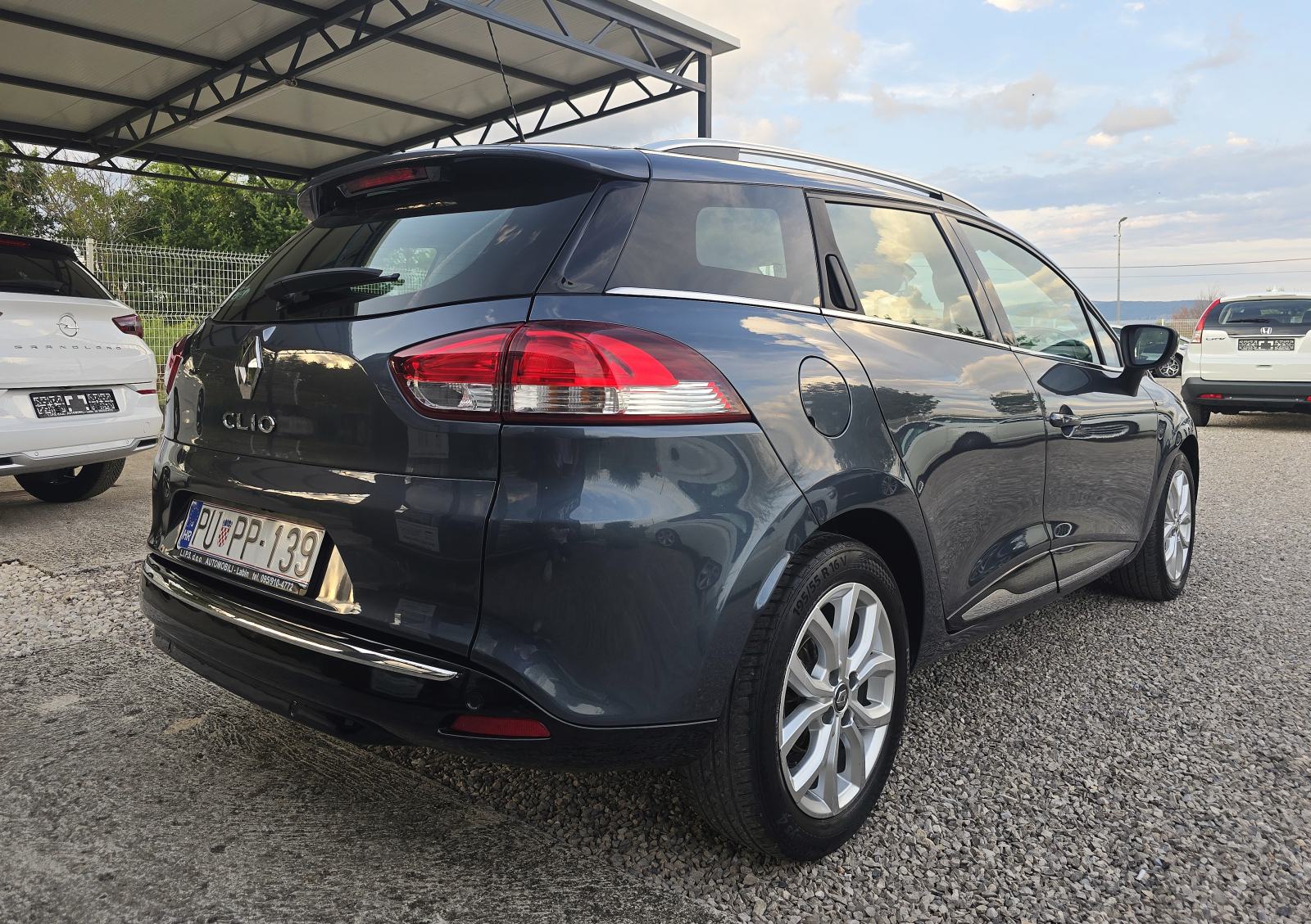 Renault Clio Sporter 1,5 dCi MOSCHINO LIMITED 1. Vlasnik servisna TOP!, fotografija 6