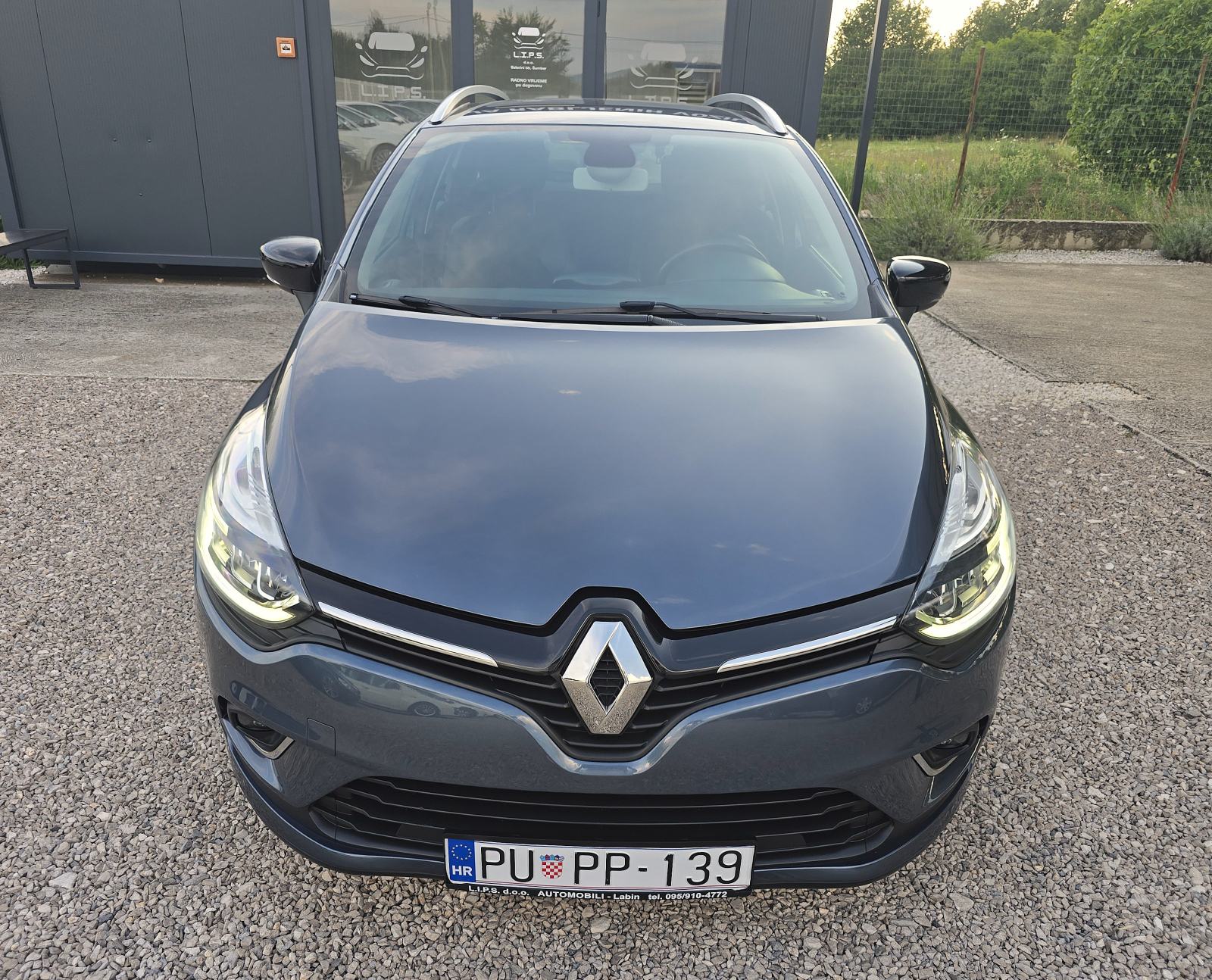 Renault Clio Sporter 1,5 dCi MOSCHINO LIMITED 1. Vlasnik servisna TOP!, fotografija 9