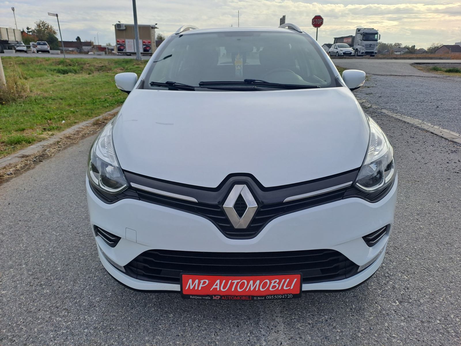 Renault Clio SW TCe-2021gd.md-NAVIGACIJA-led,tempomat,klima,KARTICE, fotografija 3