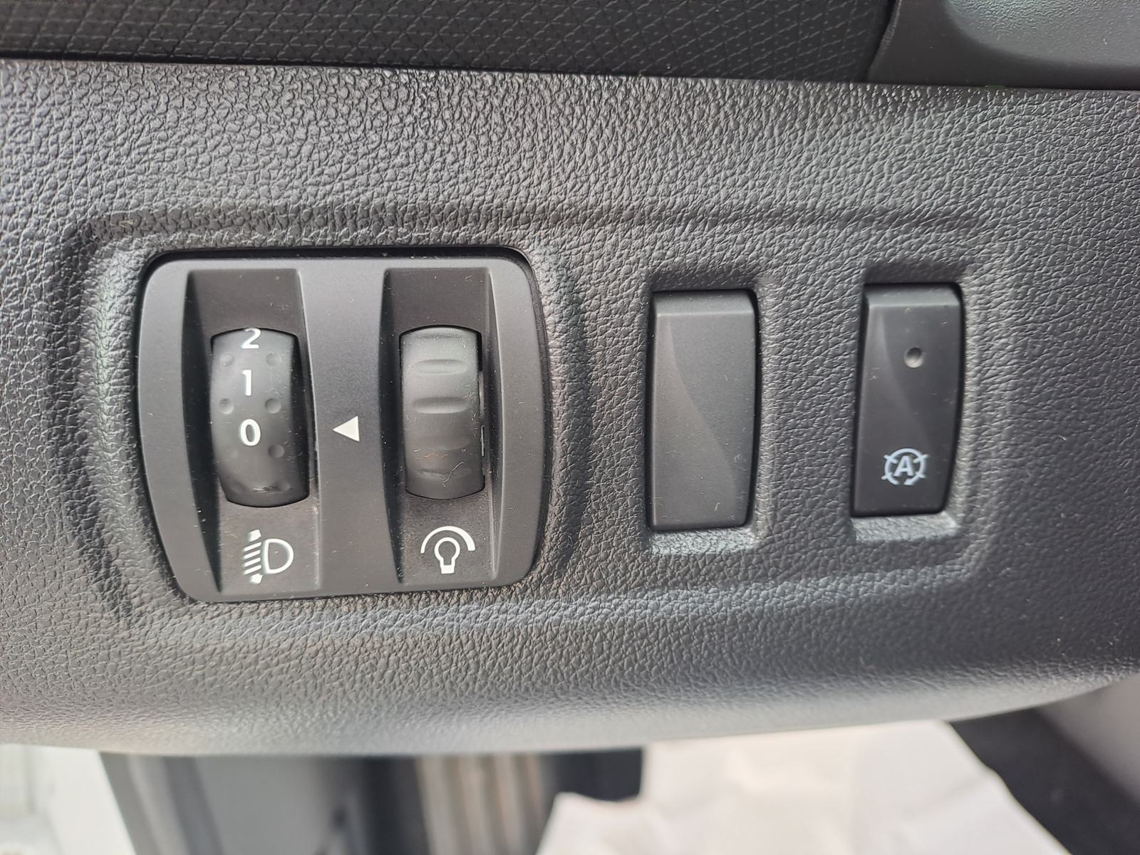 Renault Clio SW TCe-2021gd.md-NAVIGACIJA-led,tempomat,klima,KARTICE, fotografija 17