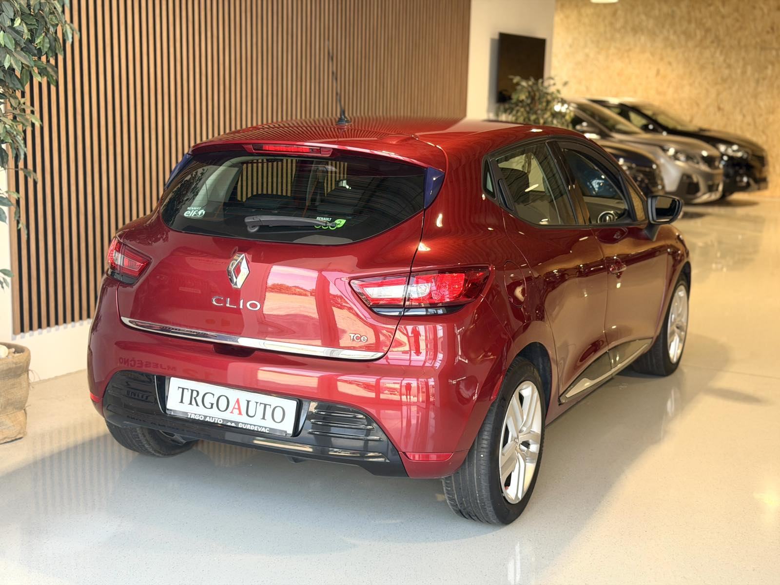 Renault Clio TCe 90 *100 TKM - MOD:2017 - VEL.SERVIS - 12 MJ JAMSTVO*, fotografija 7