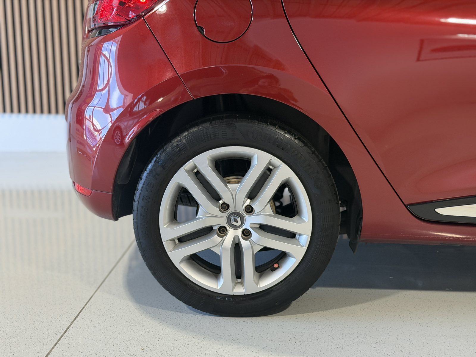 Renault Clio TCe 90 *100 TKM - MOD:2017 - VEL.SERVIS - 12 MJ JAMSTVO*, fotografija 8