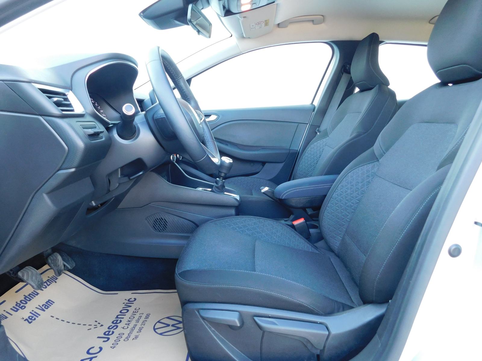Renault Clio TCe 90 Intens, fotografija 7