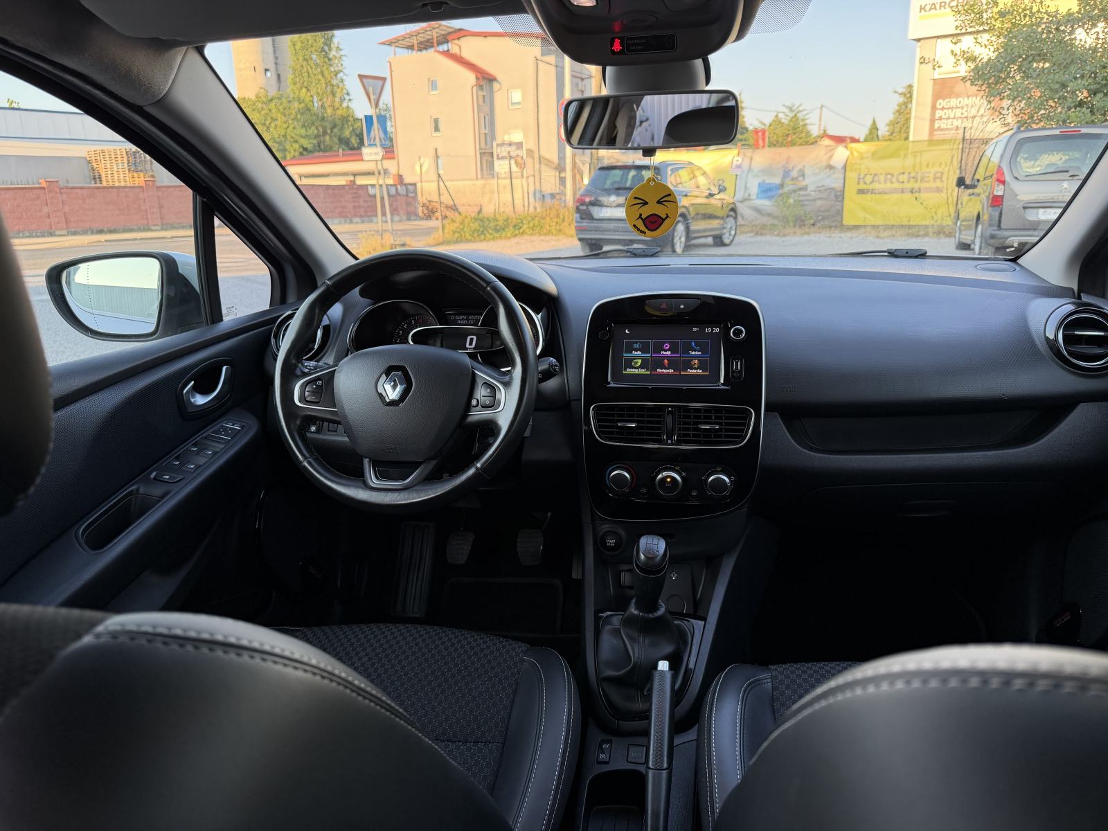 Renault Clio TCe 90 INTENS -VELIKI+MALI SERVIS-LED-PDC-NAVI-2019.GOD., fotografija 15