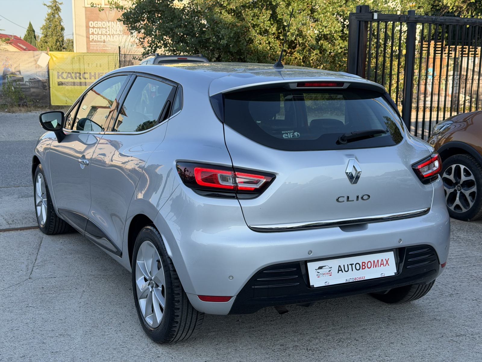 Renault Clio TCe 90 INTENS -VELIKI+MALI SERVIS-LED-PDC-NAVI-2019.GOD., fotografija 8