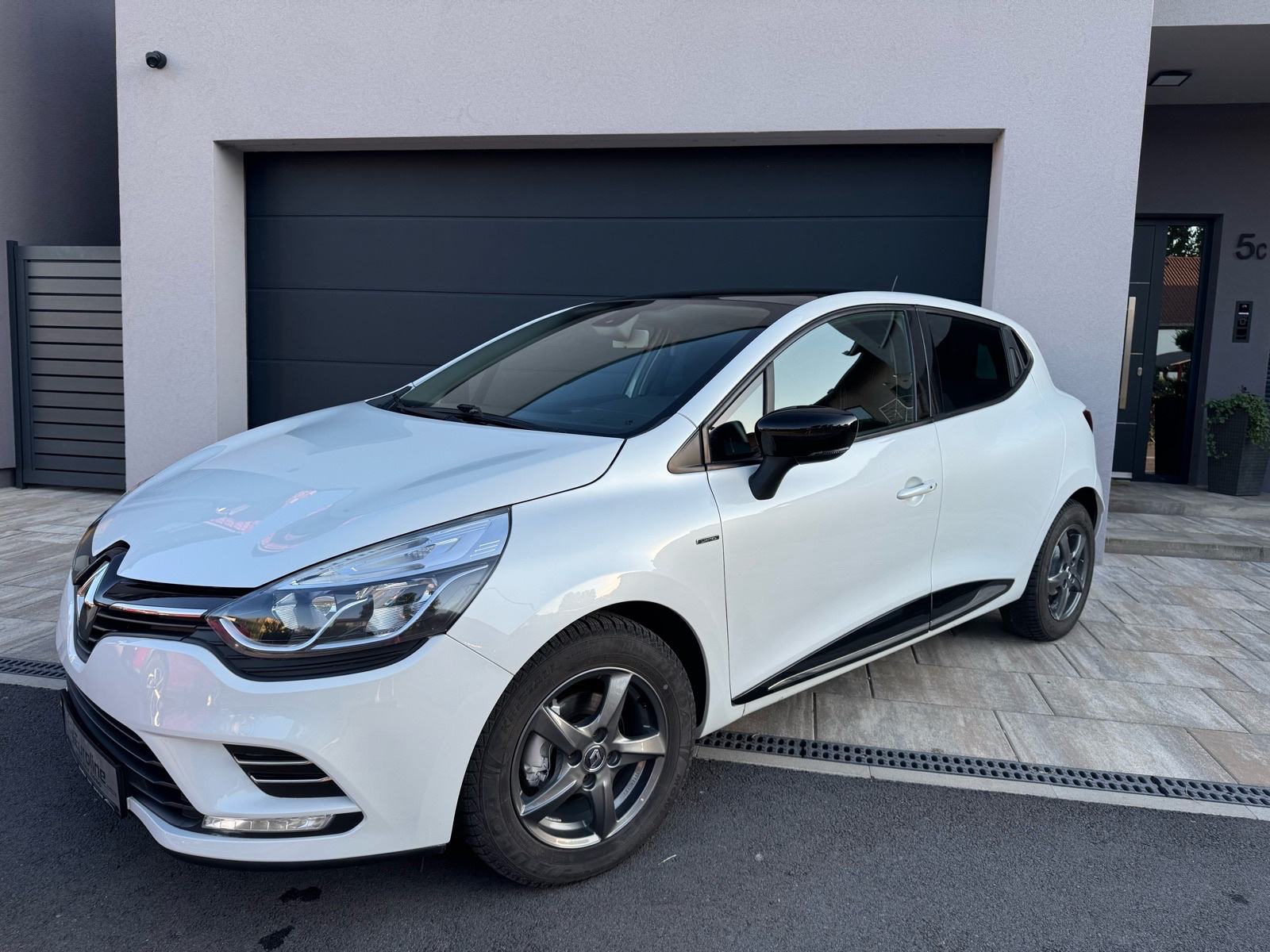 Renault Clio TCe 90 - LIMITED, PANORAMA, GRIJANJE SJEDALA, RATA 117e, fotografija 2