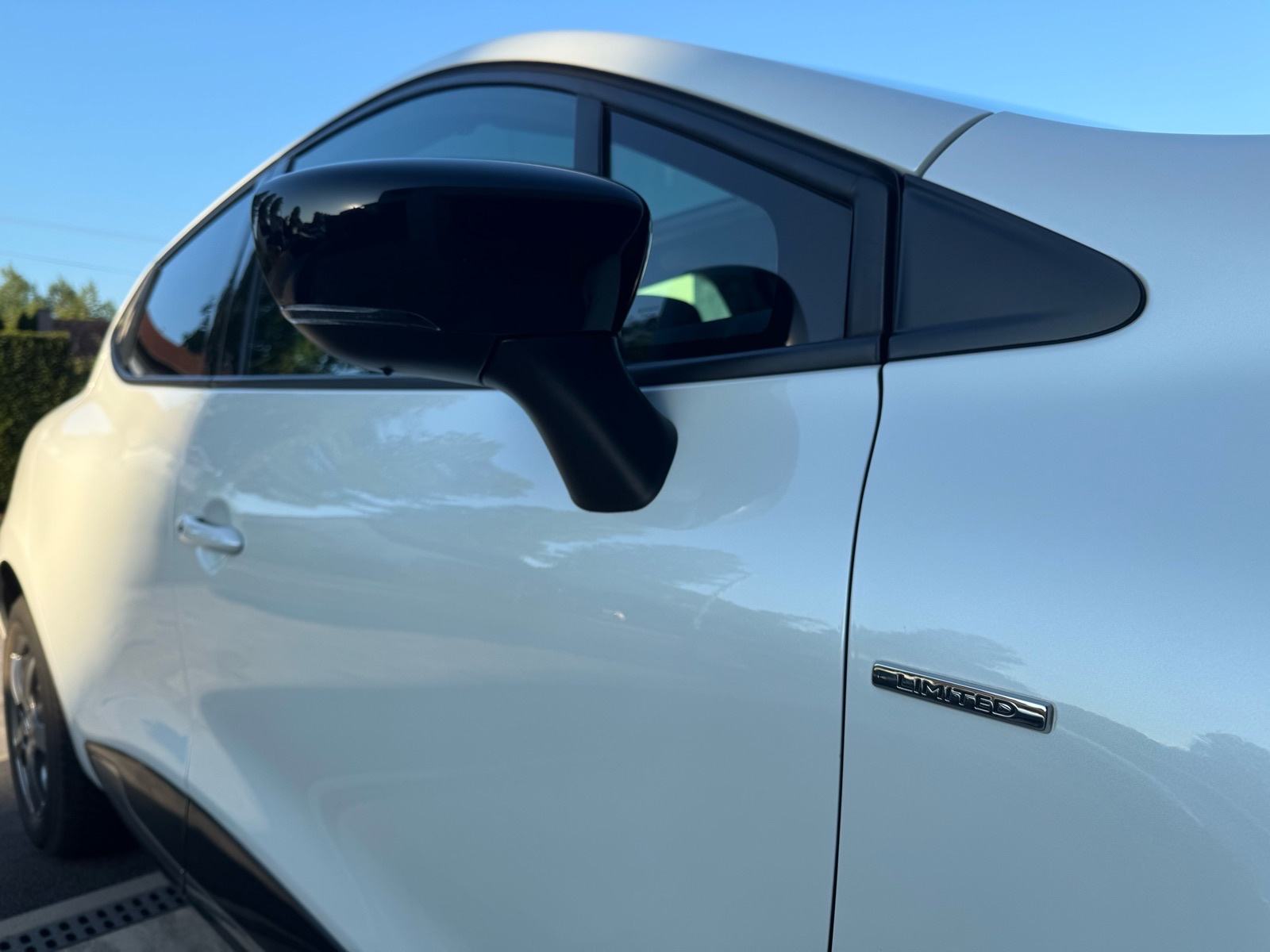 Renault Clio TCe 90 - LIMITED, PANORAMA, GRIJANJE SJEDALA, RATA 117e, fotografija 10
