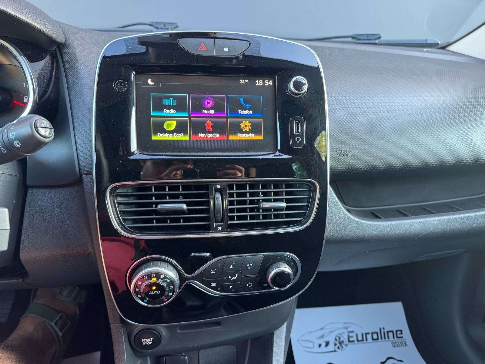Renault Clio TCe 90 - LIMITED, PANORAMA, GRIJANJE SJEDALA, RATA 117e, fotografija 20