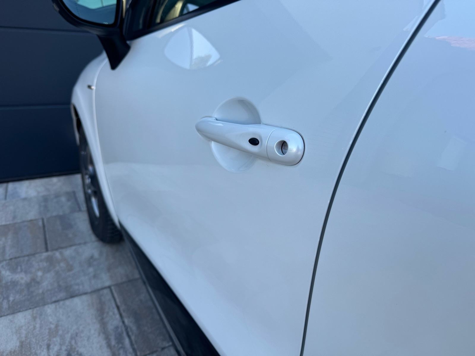 Renault Clio TCe 90 - LIMITED, PANORAMA, GRIJANJE SJEDALA, RATA 117e, fotografija 4