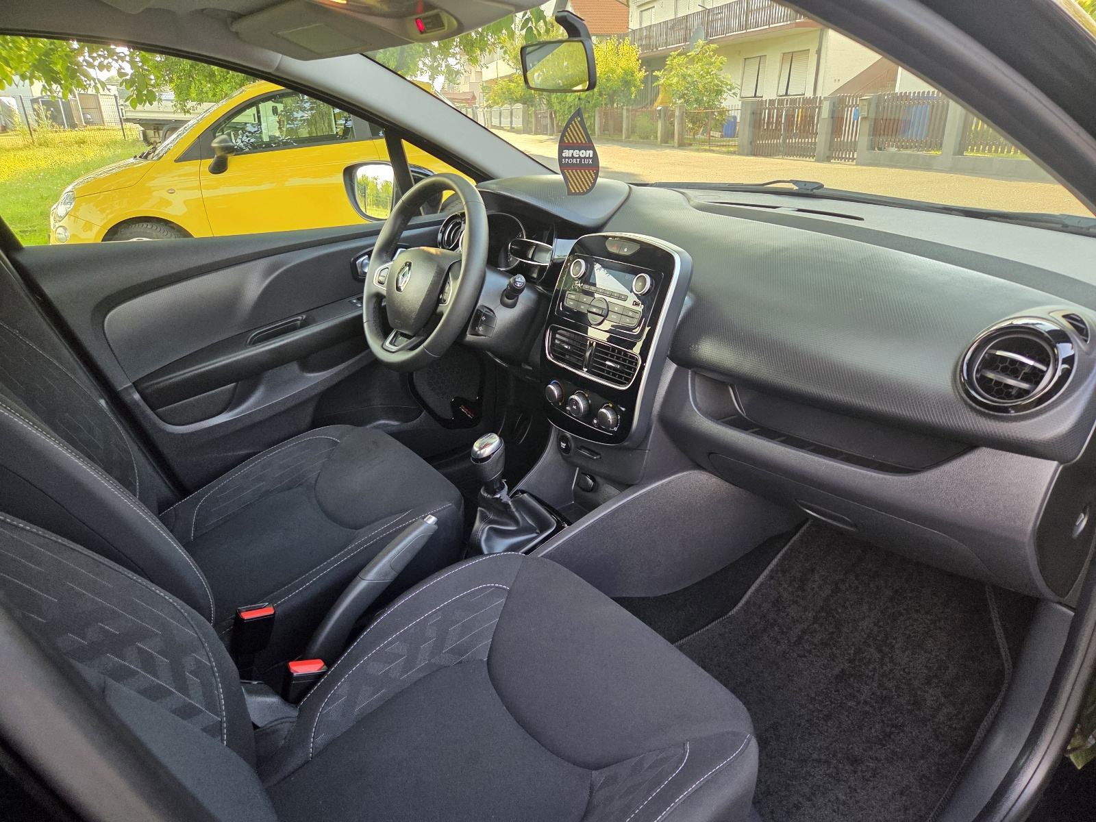 Renault Clio TCe 90 LIMITED ▪︎ REG.06/2027. KLIMA, SERVISNA, fotografija 11