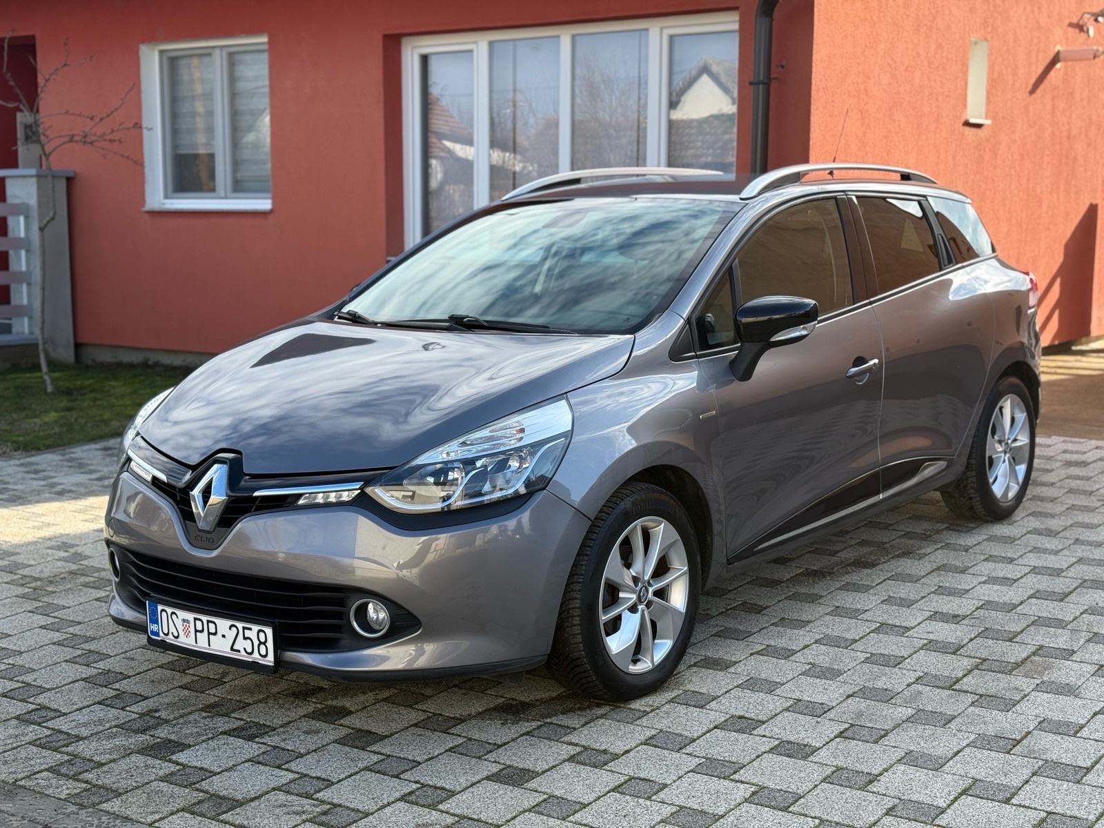 Renault Clio TCe 90 ** LIMITED **NAPRAVLJEN VELIKI SERVIS **, fotografija 9