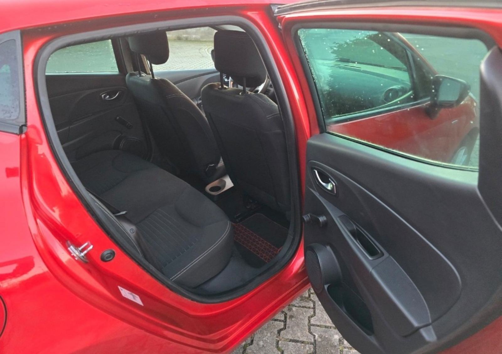 RENAULT CLIO TCE 90 NAVIGACIJA KLIMA SERVO TEMPOMAT ITD., fotografija 15