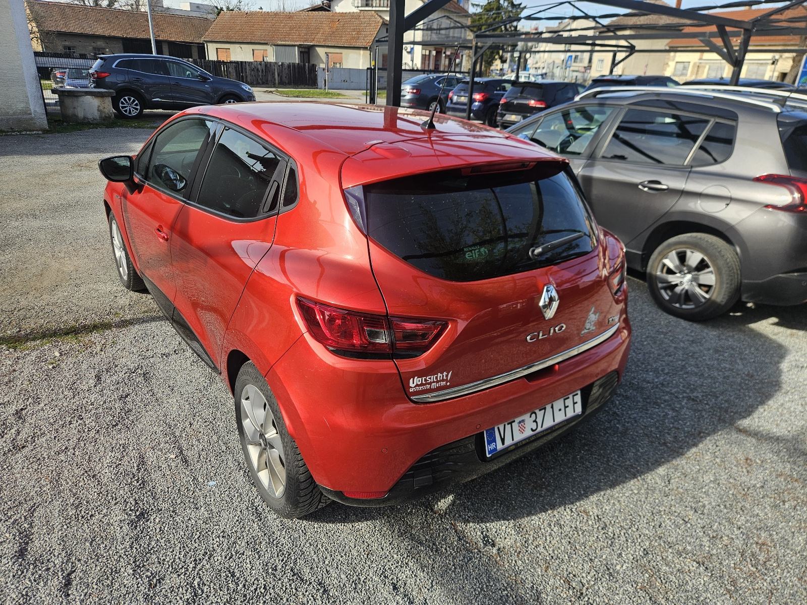 RENAULT CLIO TCE 90 NAVIGACIJA KLIMA SERVO TEMPOMAT ITD., fotografija 8