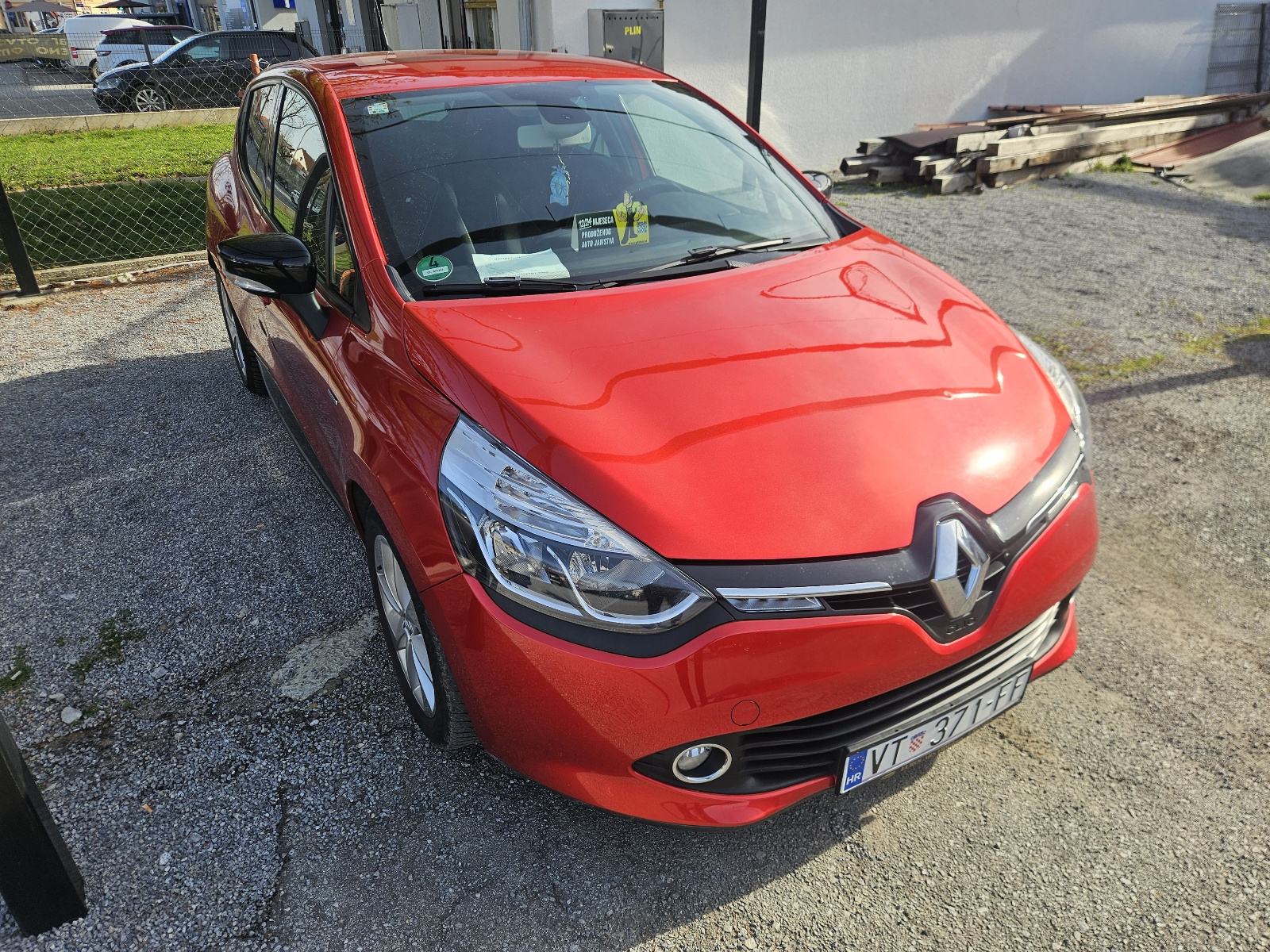 RENAULT CLIO TCE 90 NAVIGACIJA KLIMA SERVO TEMPOMAT ITD., fotografija 3