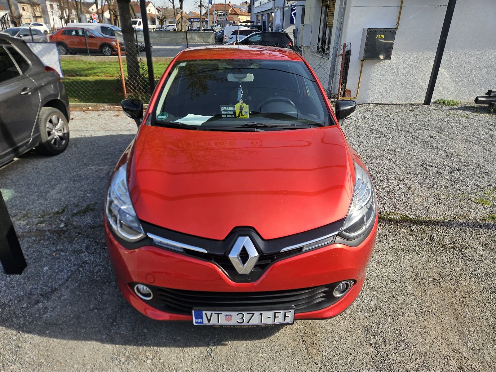 RENAULT CLIO TCE 90 NAVIGACIJA KLIMA SERVO TEMPOMAT ITD., fotografija 2