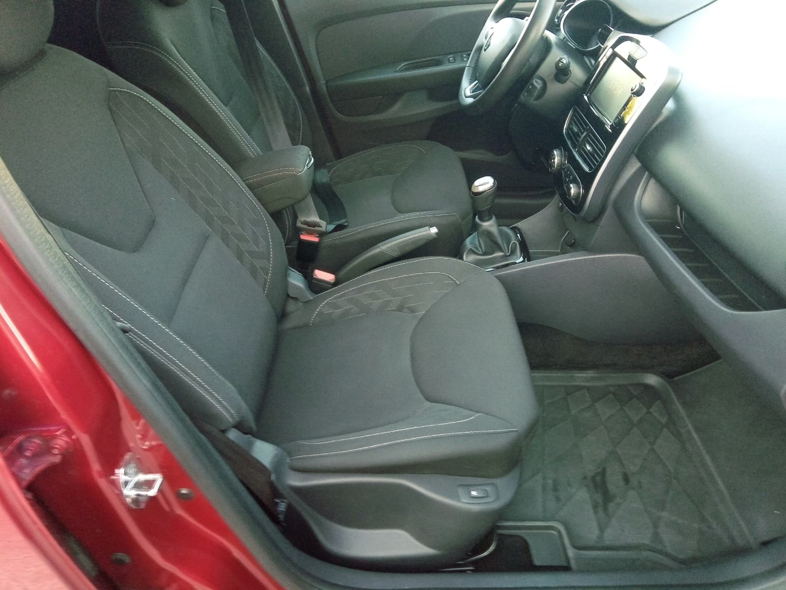 Renault Clio TCe 90 Limited, fotografija 8