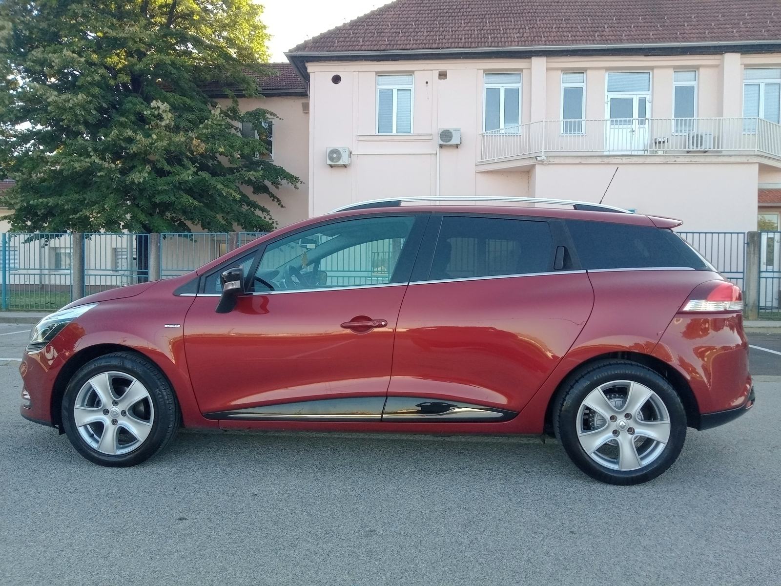 Renault Clio TCe 90 Limited, fotografija 4